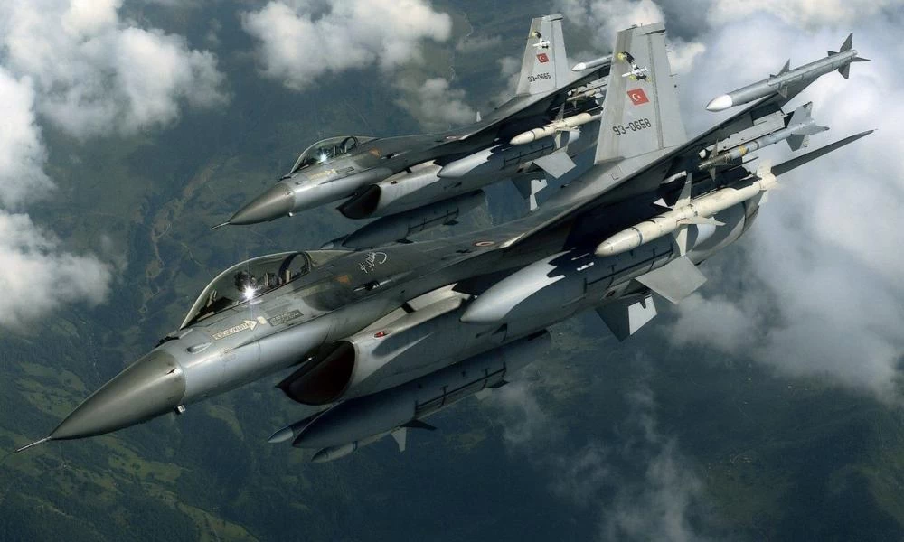 Νέες υπερπτήσεις τουρκικών μαχητικών στο Αιγαίο